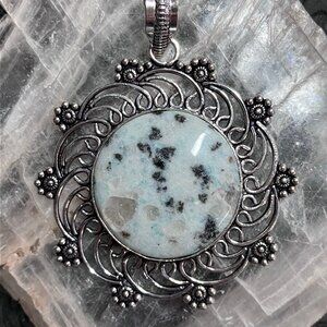 Kiwi Jasper Floral Pattern Pendant Stone Crystal Jewelry